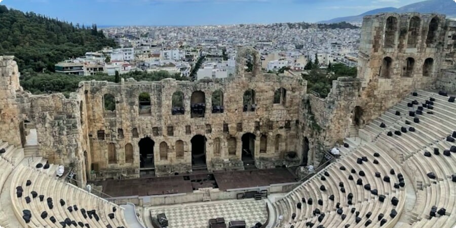 Zwischen Ruinen stehend: Die zeitlose Schönheit des Theaters des Dionysos