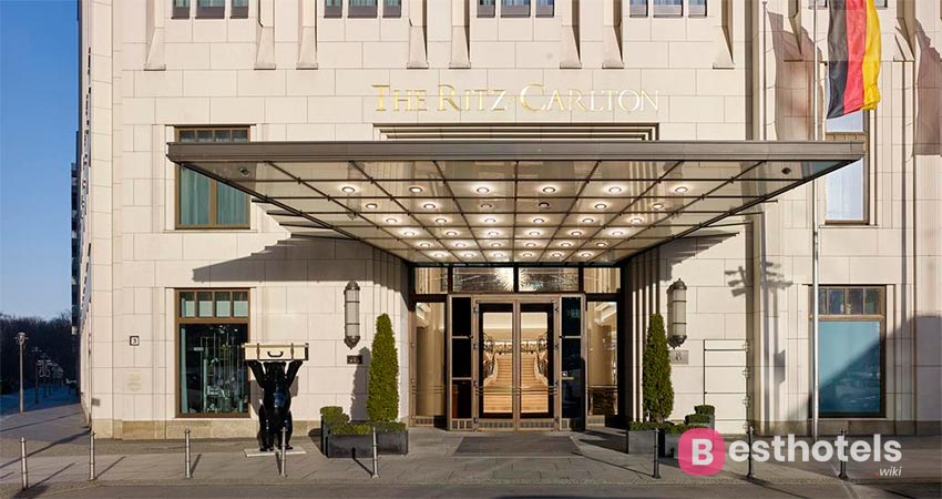 Exclusive hotel complex in Berlin - The Ritz-Carlton